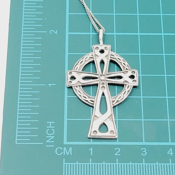 Vintage Sterling Silver Celtic Cross Necklace - Picture 8 of 9